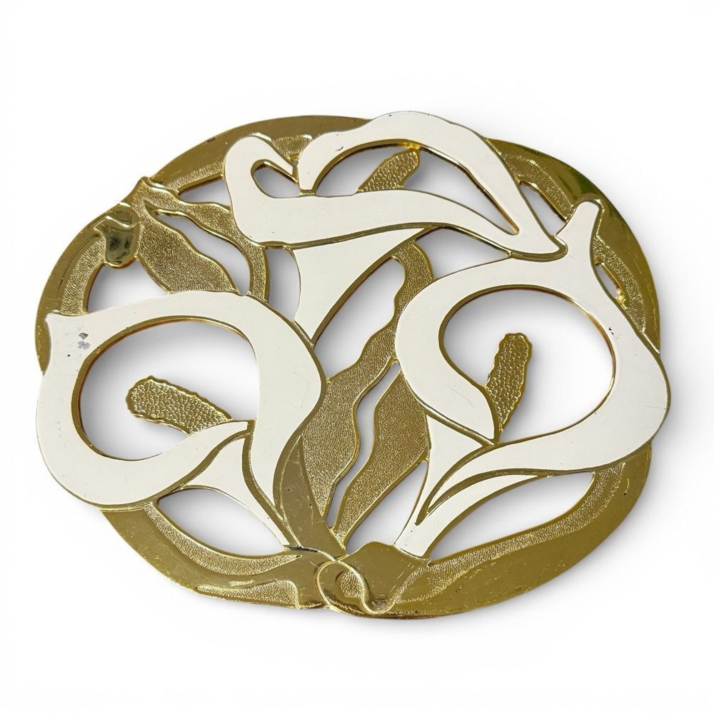 Vintage International Silver Co Calla Lily Trivet White Flowers Gold-tone Base